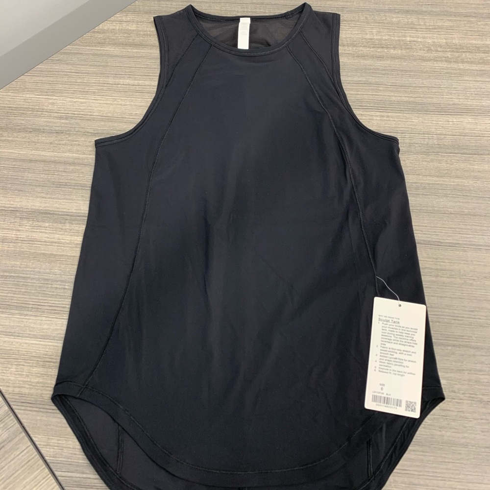 Lululemon Sculpt tank size 6 Black